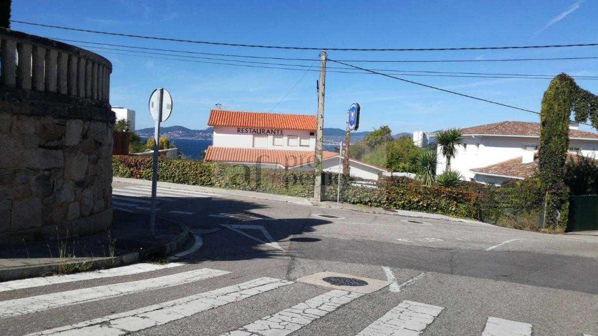 For sale of land in Vigo