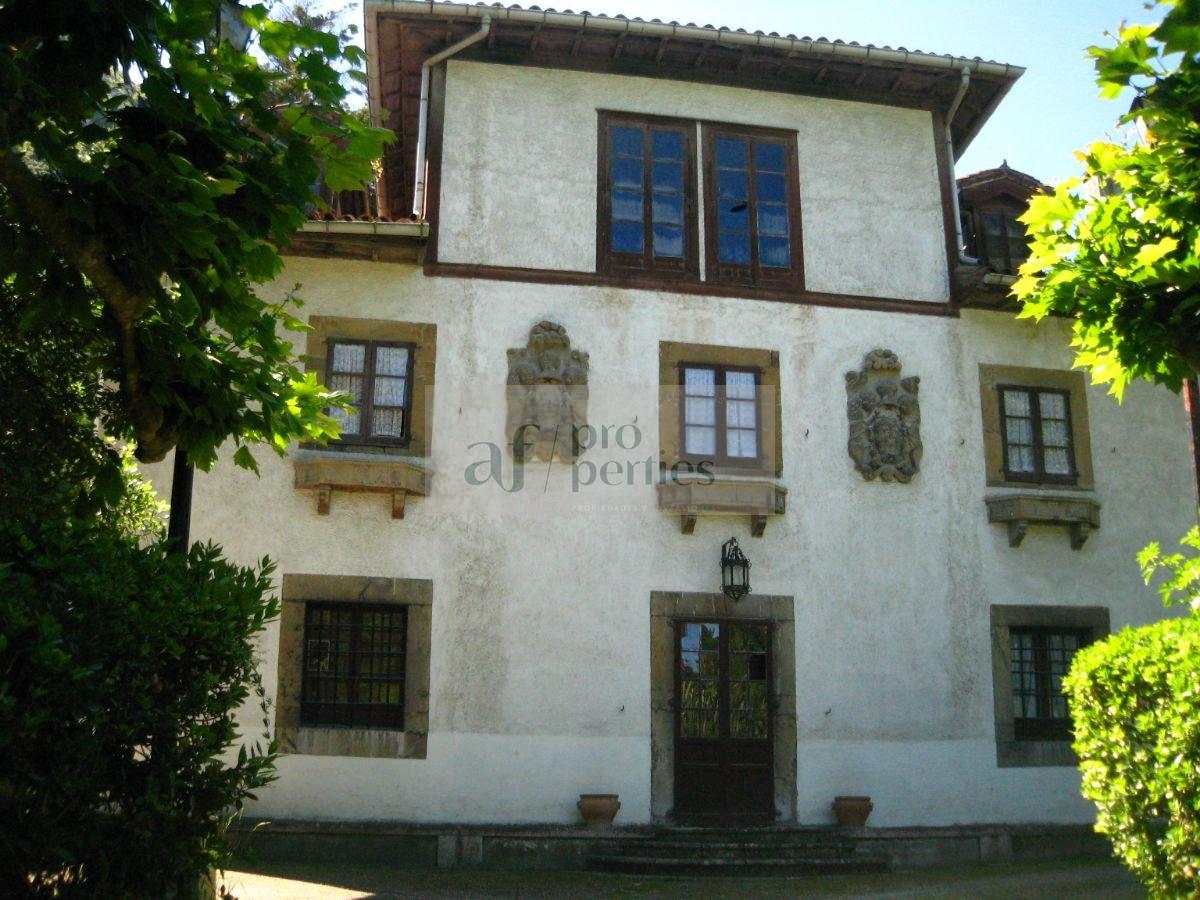 Venta de villa en Allande