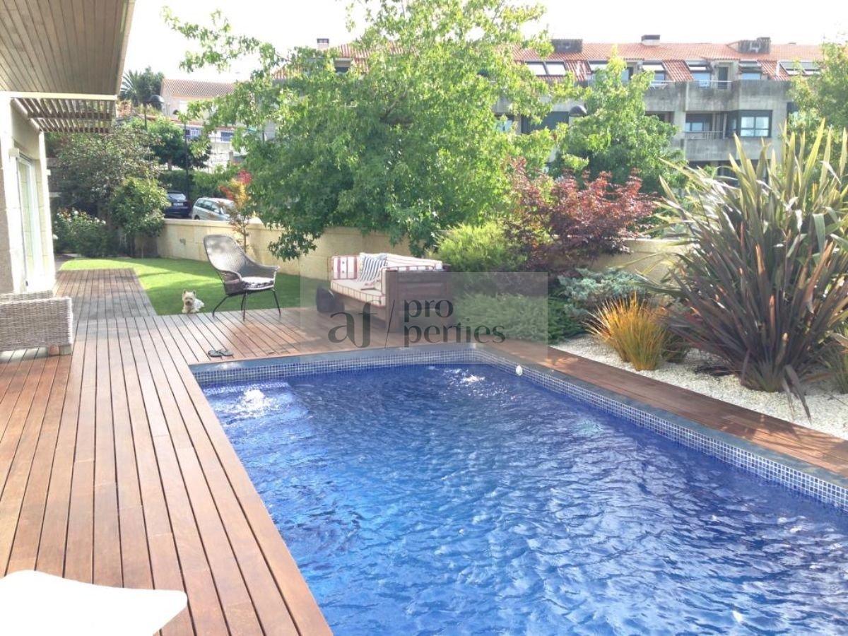 For sale of chalet in Vigo