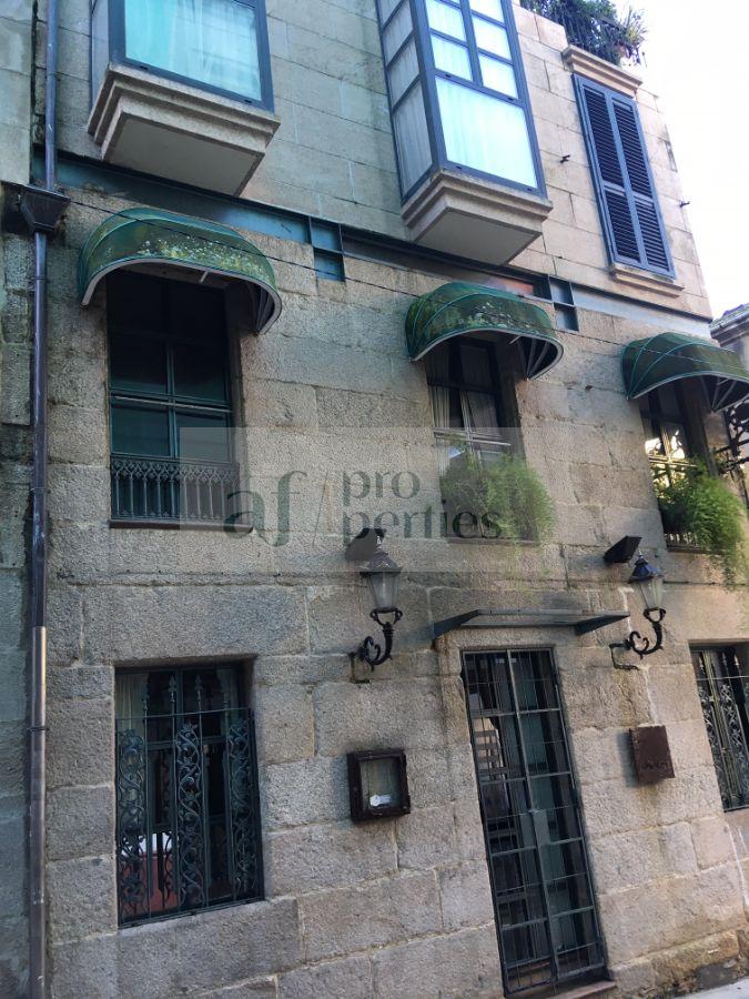 For sale of building in Vigo