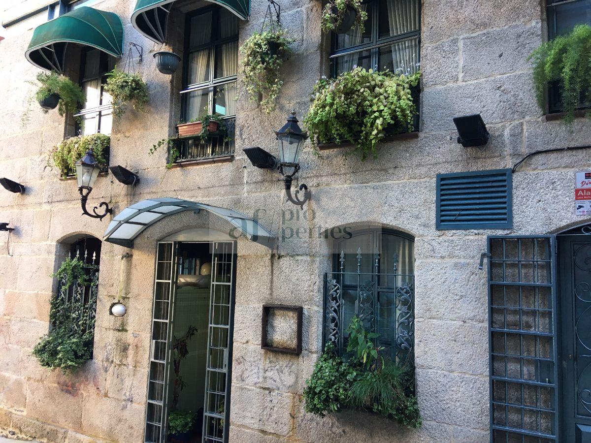 For sale of building in Vigo
