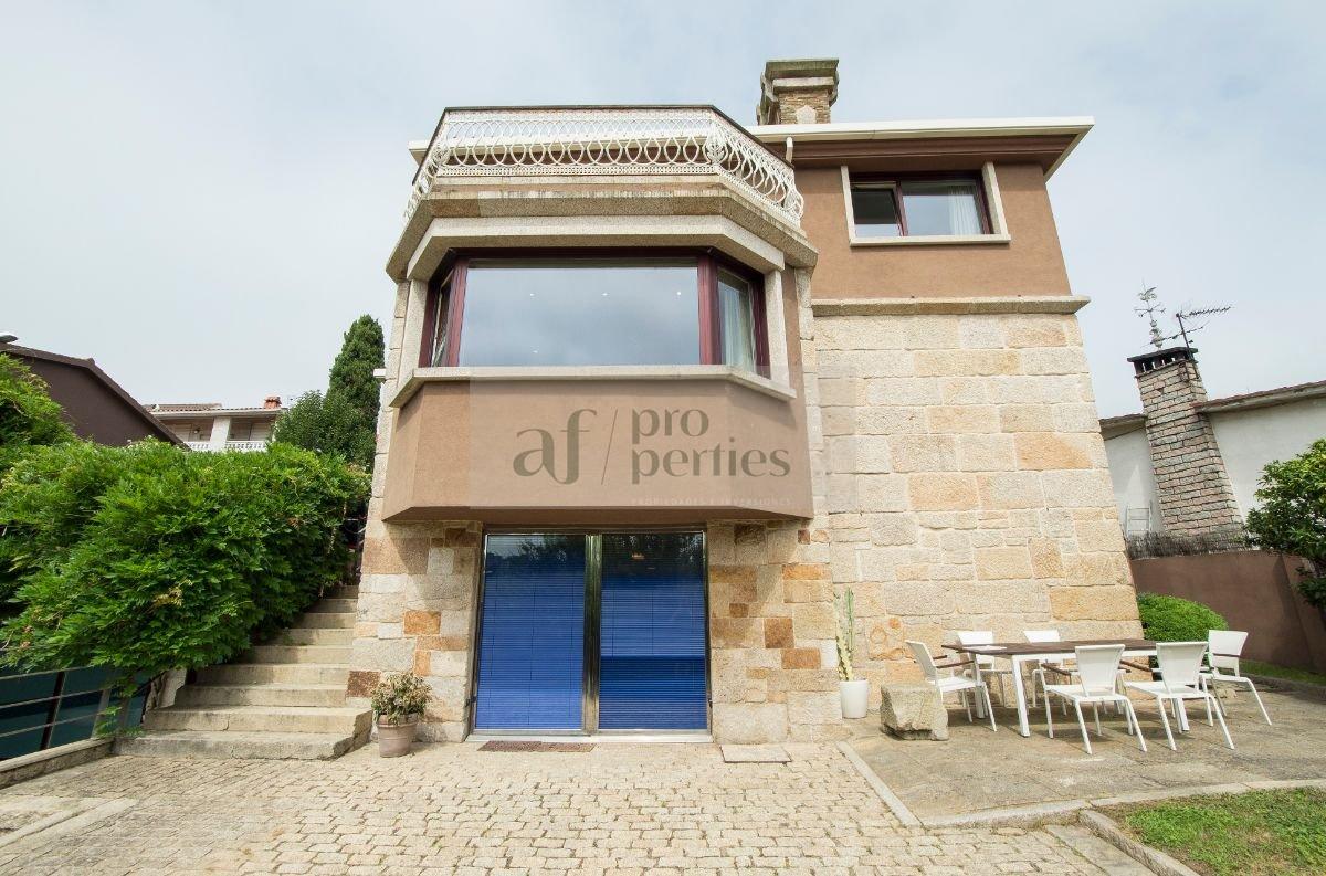 For sale of chalet in Vigo