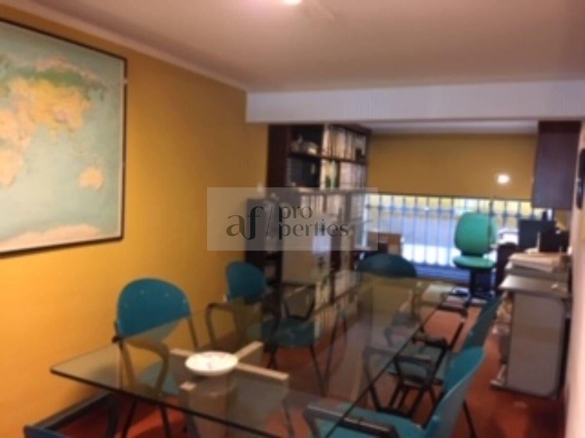 For sale of commercial in Vigo