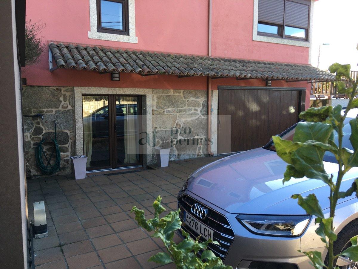 Zu verkaufen von chalet in
 Vigo