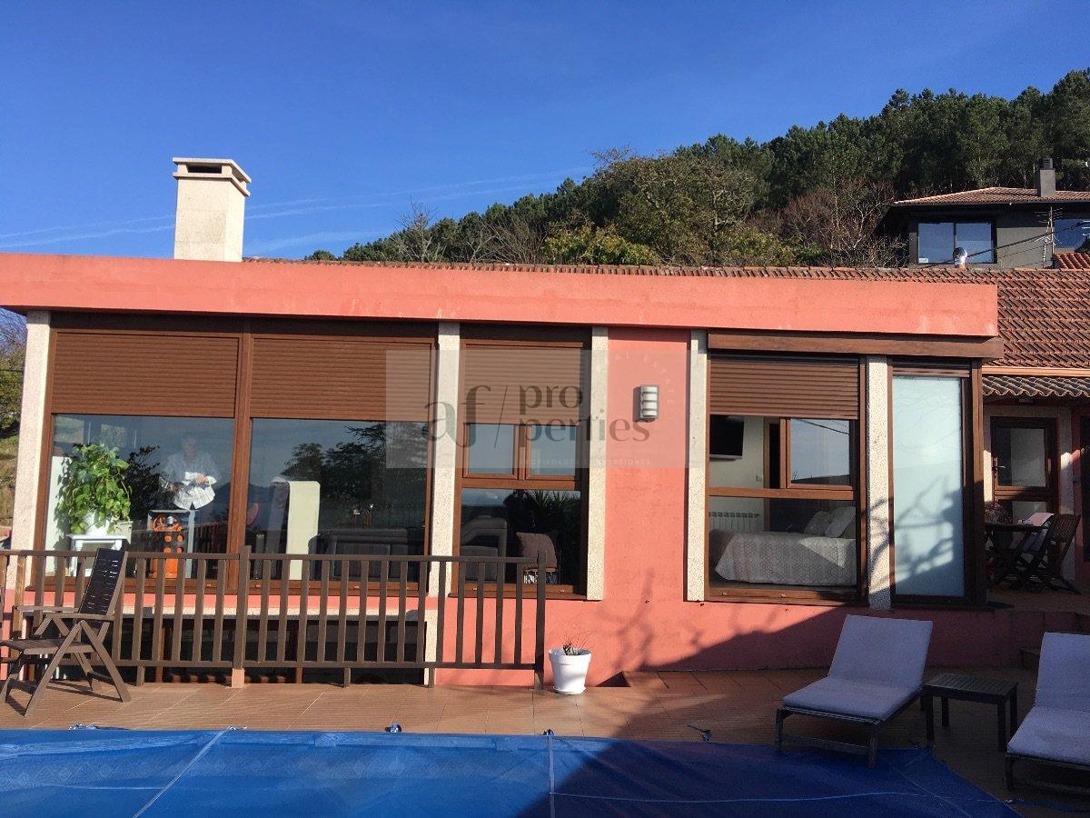 Zu verkaufen von chalet in
 Vigo