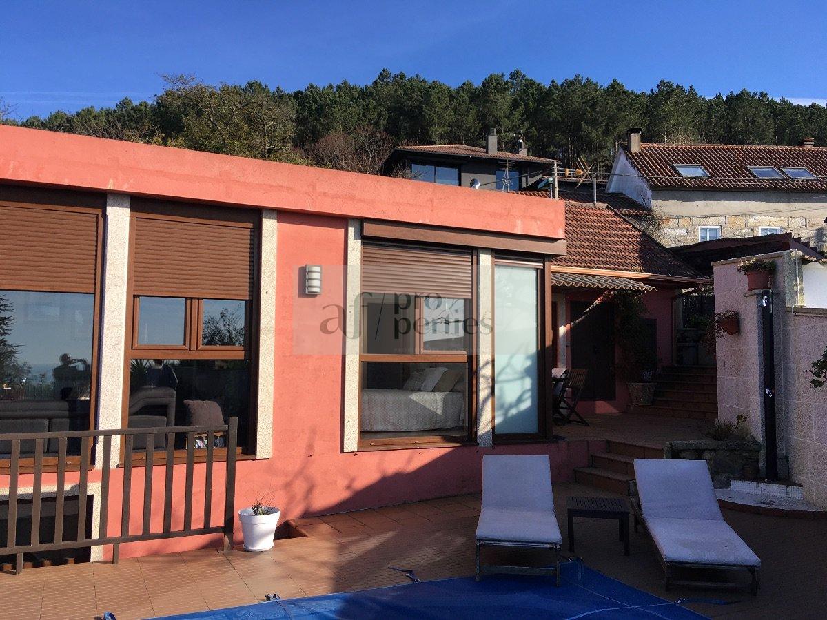 Zu verkaufen von chalet in
 Vigo