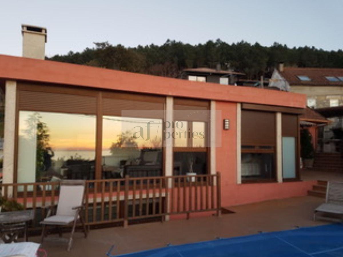 Zu verkaufen von chalet in
 Vigo