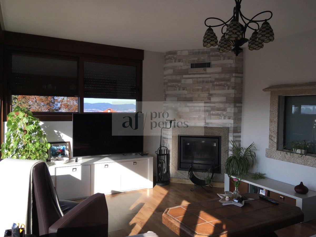 Zu verkaufen von chalet in
 Vigo