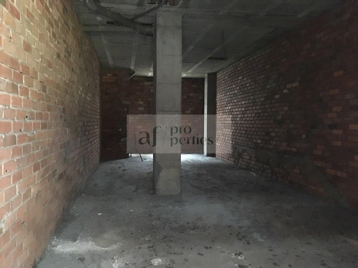 For sale of commercial in Vigo