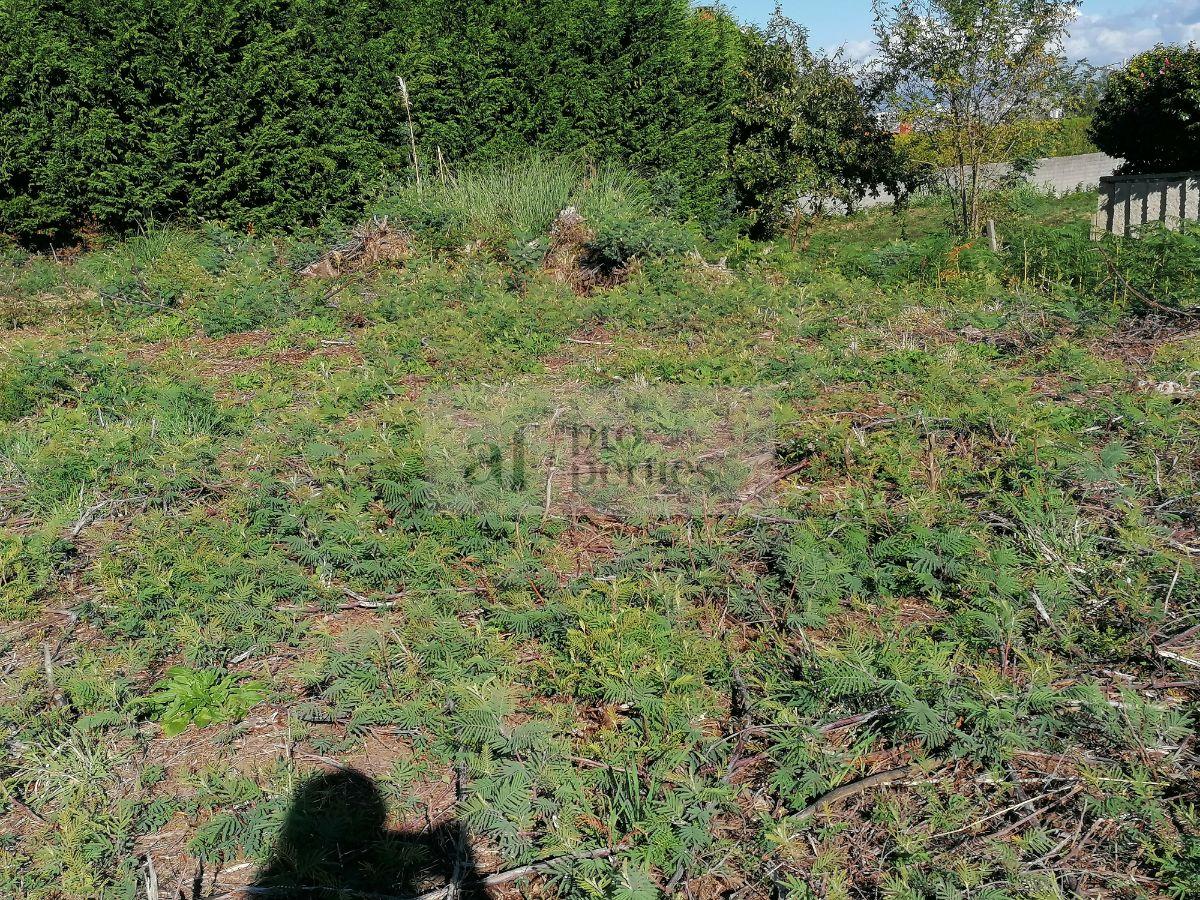 For sale of land in Vigo
