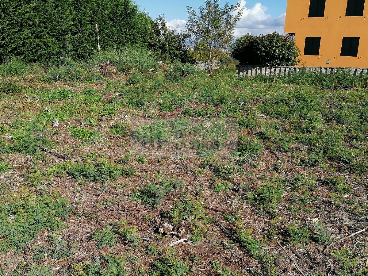 For sale of land in Vigo