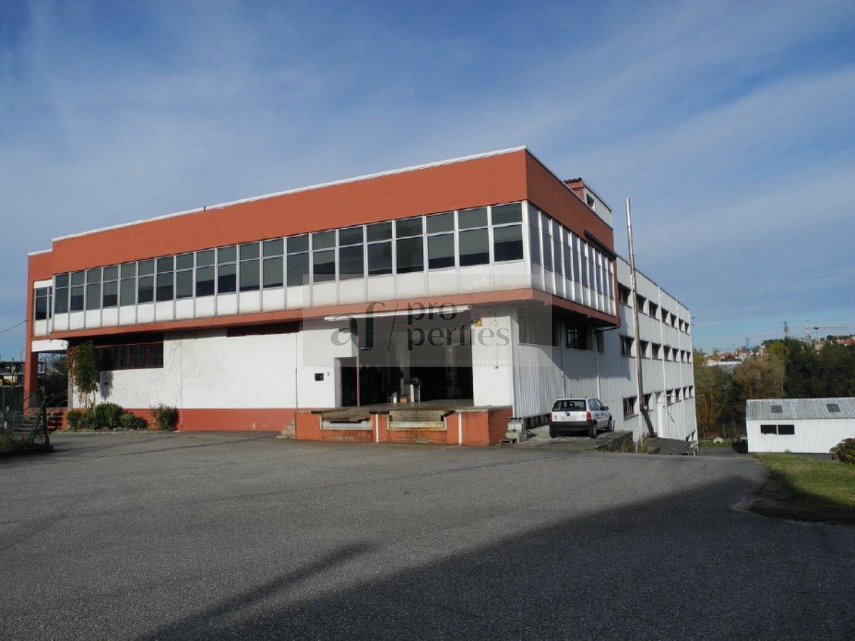 For sale of industrial plant/warehouse in Vigo