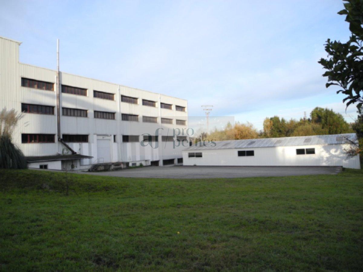 Venda de navio industrial em Vigo