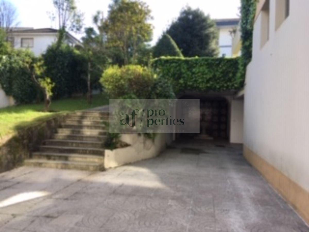 Zu verkaufen von chalet in
 Vigo