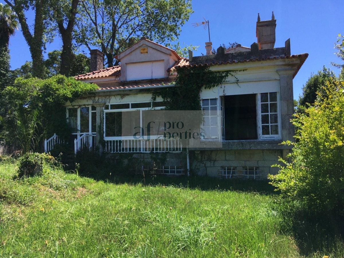 Zu verkaufen von chalet in
 Vigo