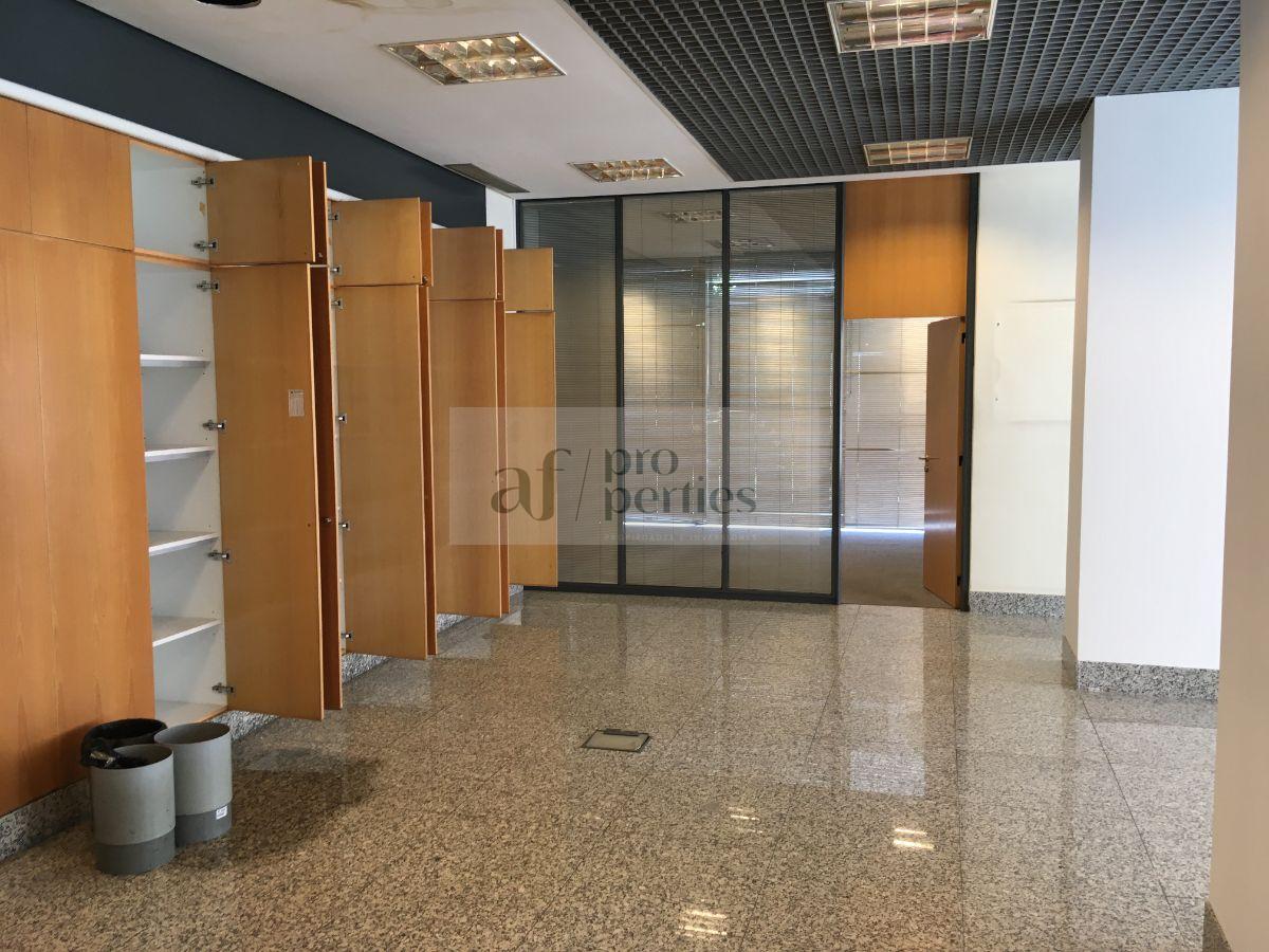 Zu verkaufen von ladenlokal in
 Vigo