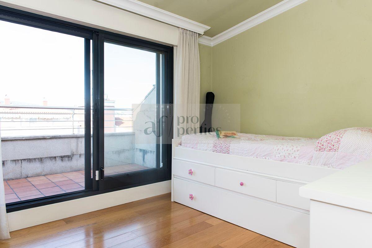 For sale of penthouse in Vigo