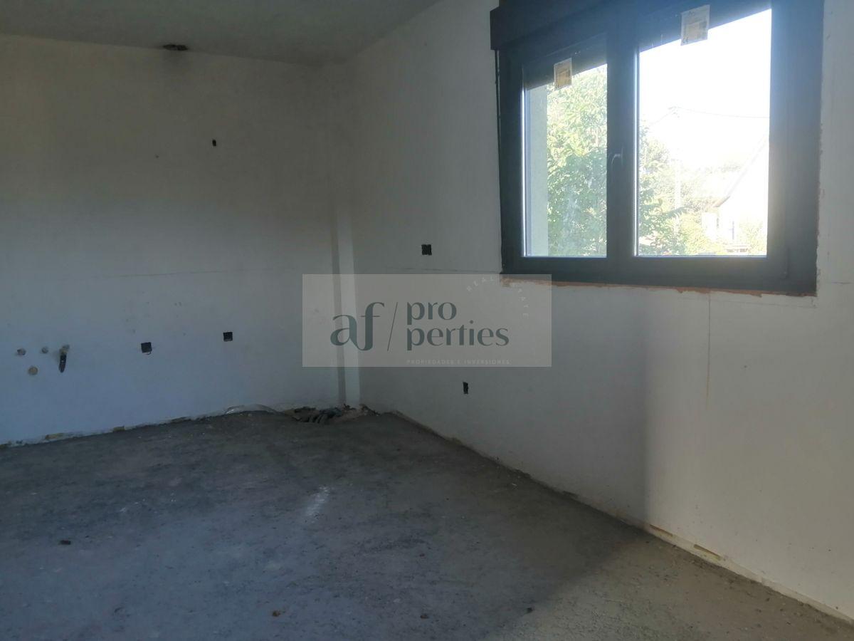 For sale of chalet in Tomiño