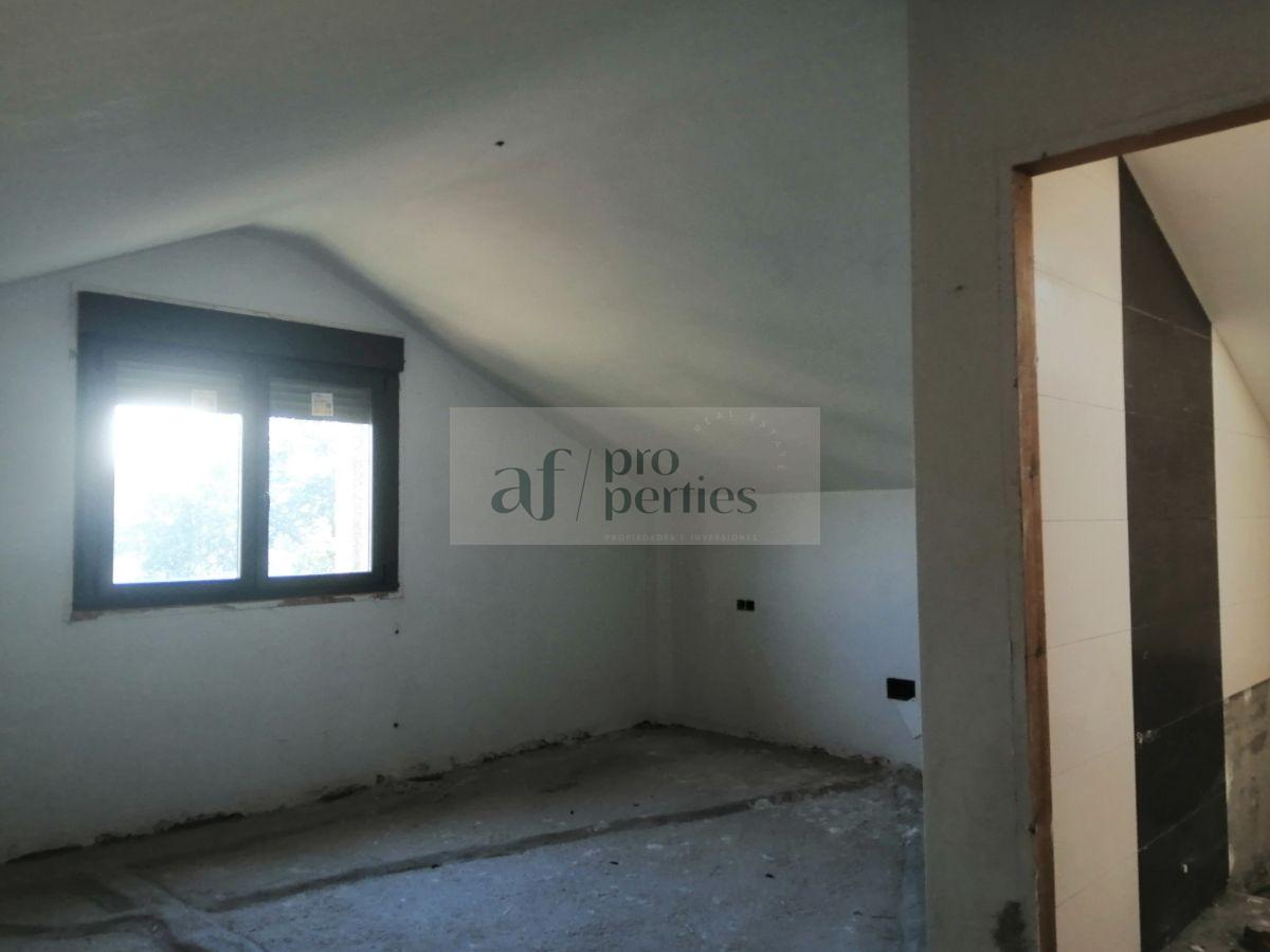 For sale of chalet in Tomiño