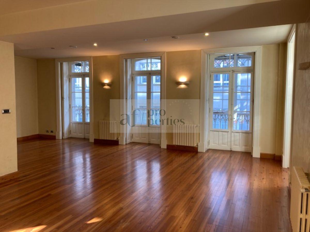 For sale of duplex in Vigo