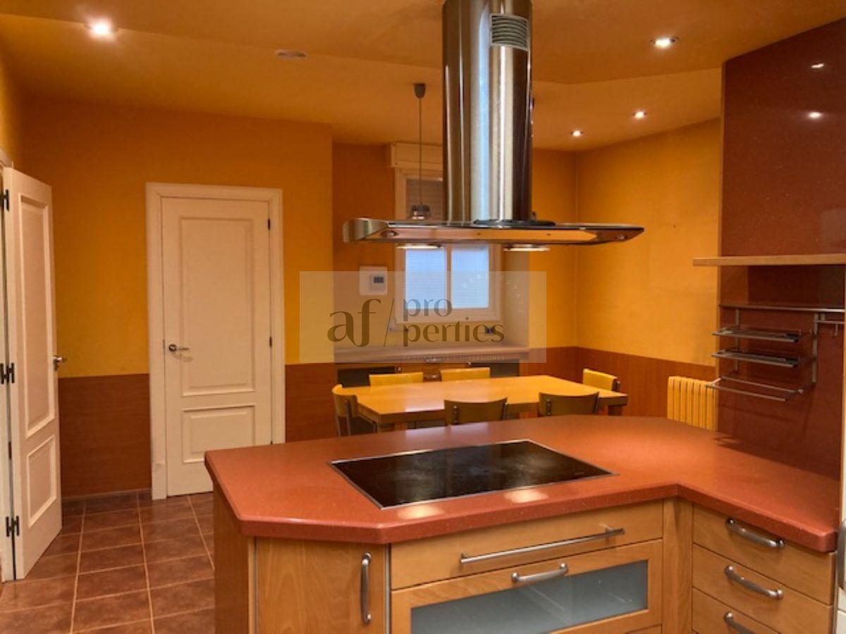 For sale of duplex in Vigo