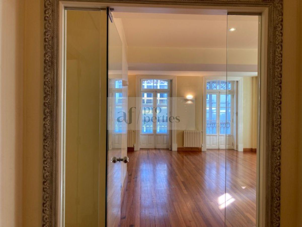 For sale of duplex in Vigo