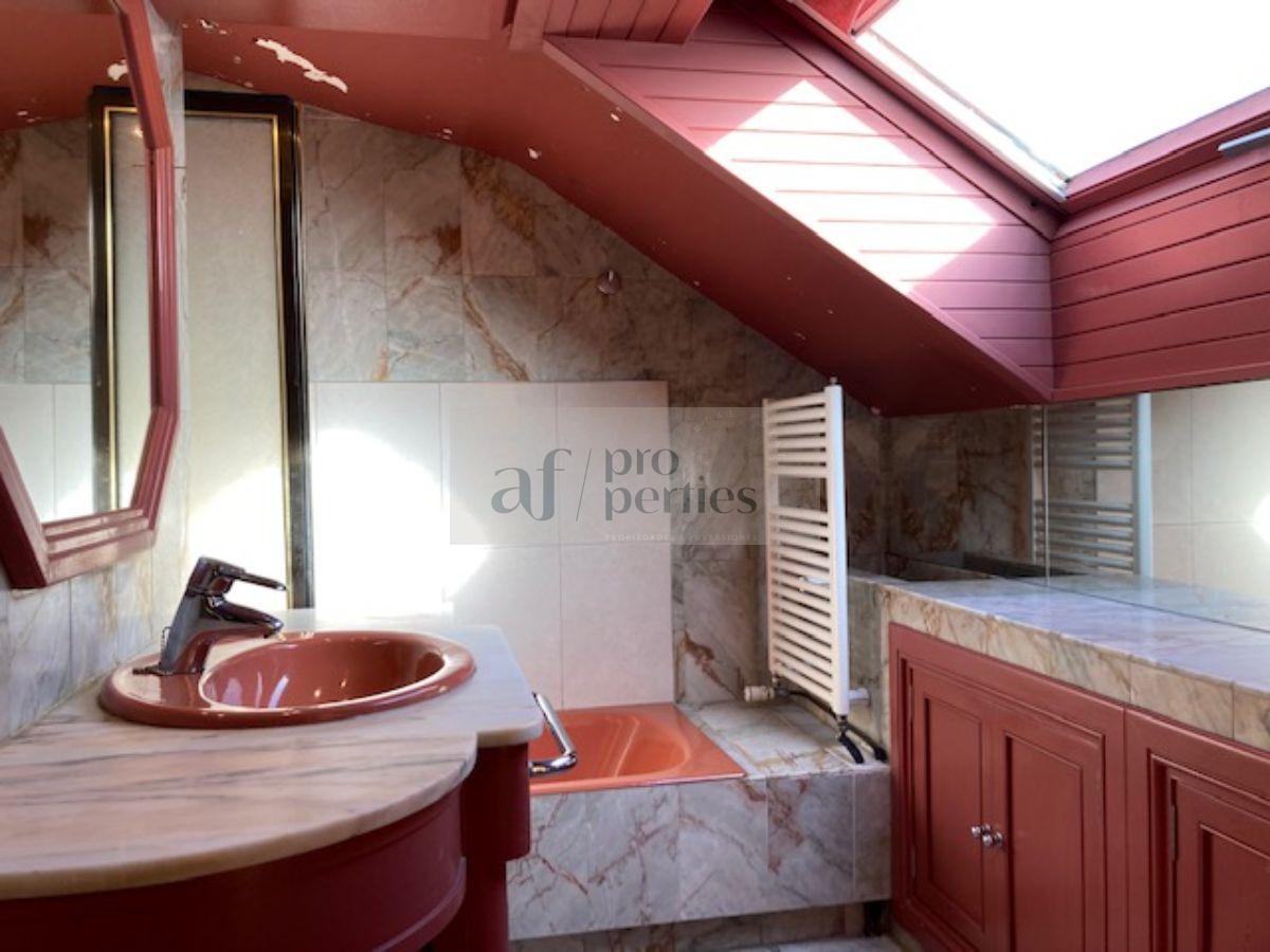 For sale of duplex in Vigo