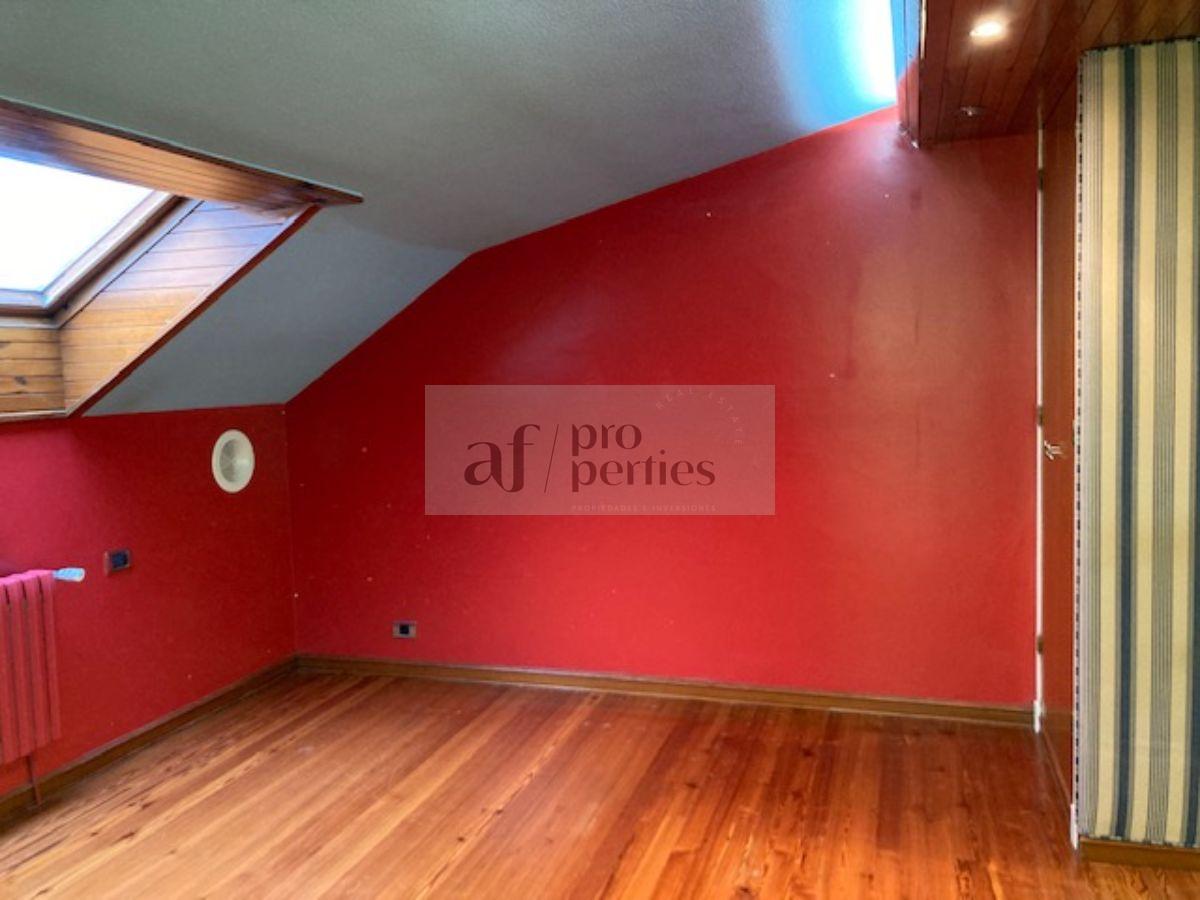 For sale of duplex in Vigo