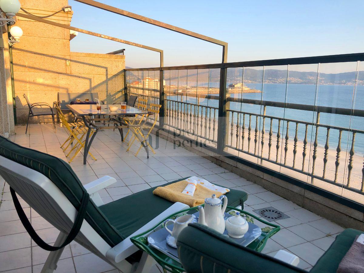 For sale of penthouse in Sanxenxo
