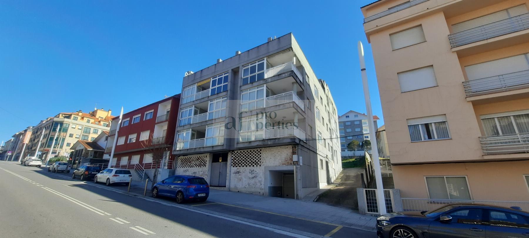 For sale of flat in Sanxenxo