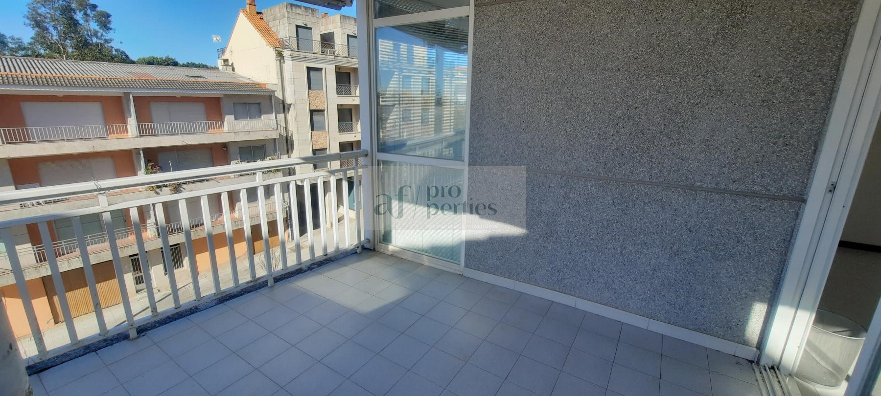 For sale of flat in Sanxenxo