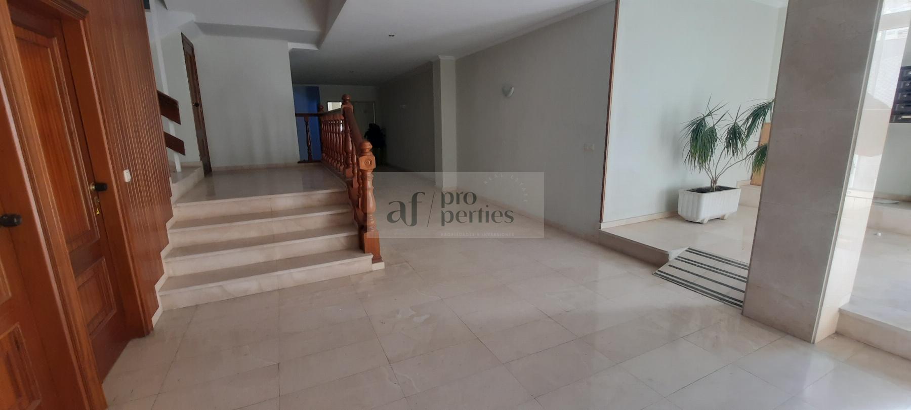 For sale of flat in Sanxenxo