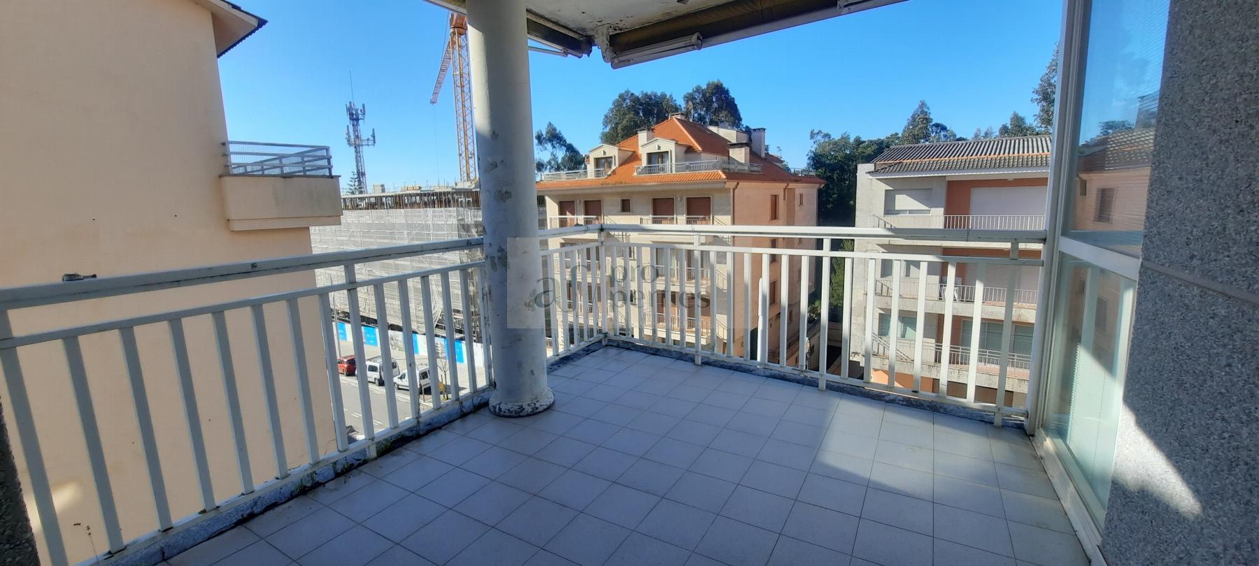 For sale of flat in Sanxenxo