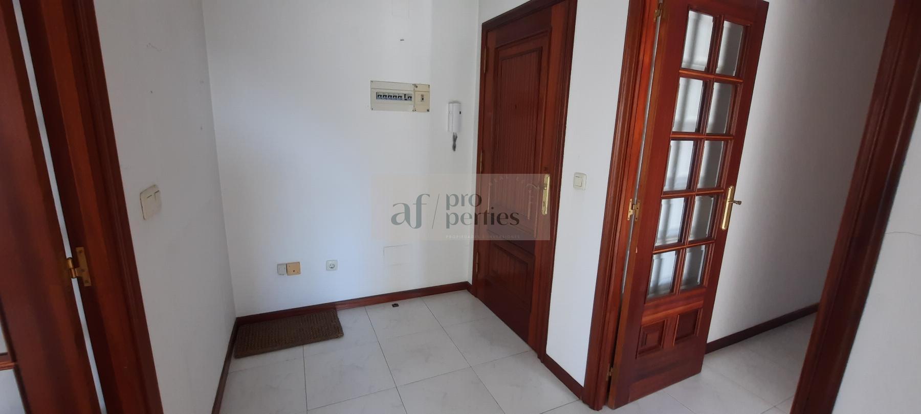 For sale of flat in Sanxenxo