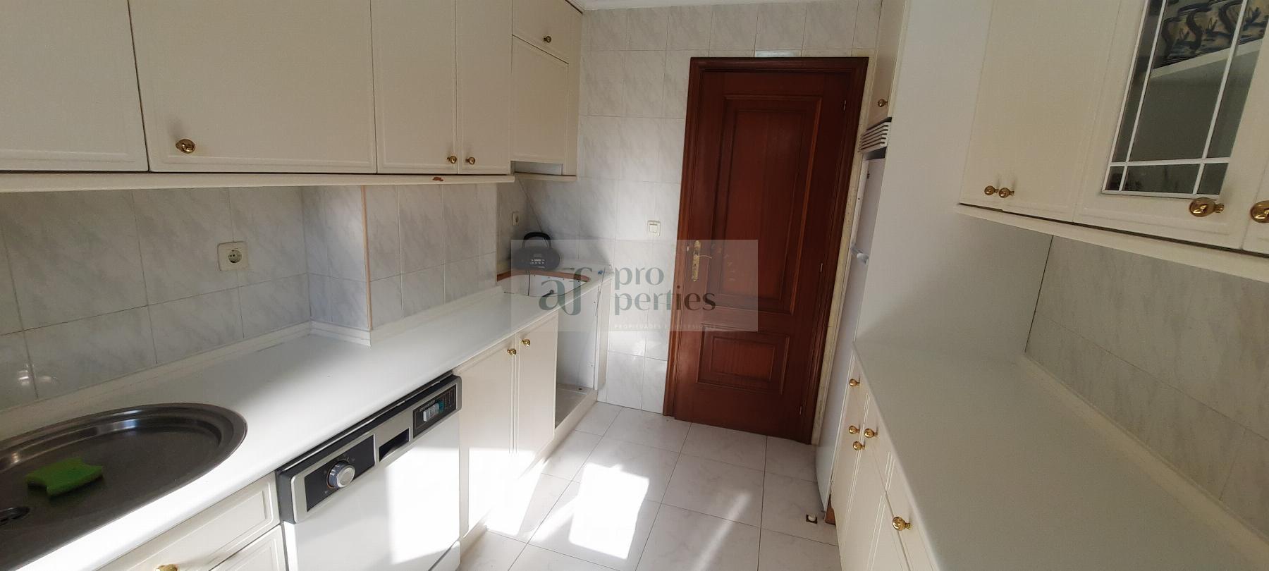 For sale of flat in Sanxenxo