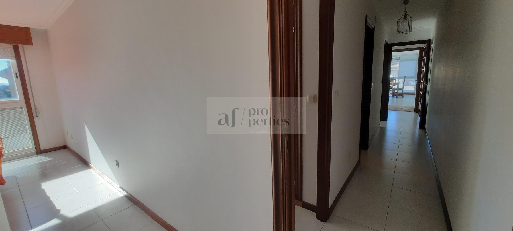 For sale of flat in Sanxenxo