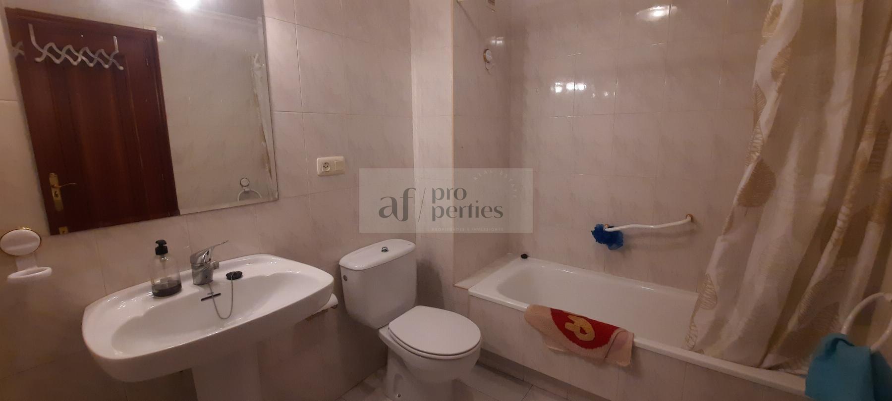 For sale of flat in Sanxenxo