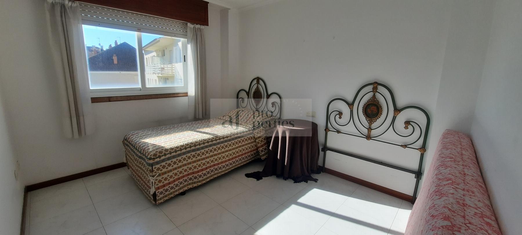 For sale of flat in Sanxenxo