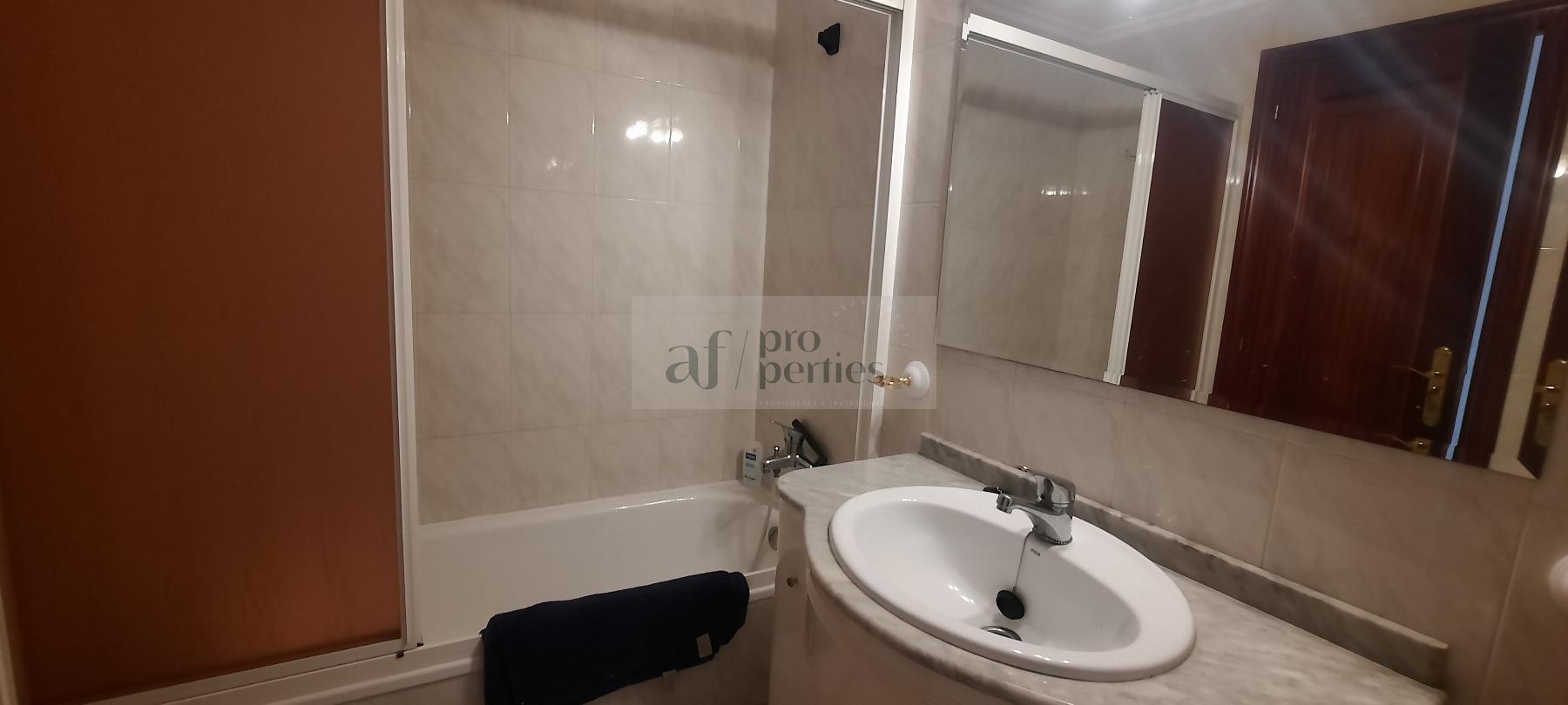 For sale of flat in Sanxenxo