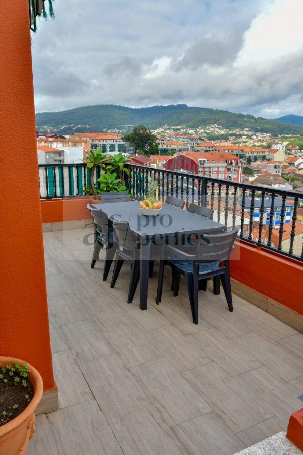 For sale of penthouse in Cangas