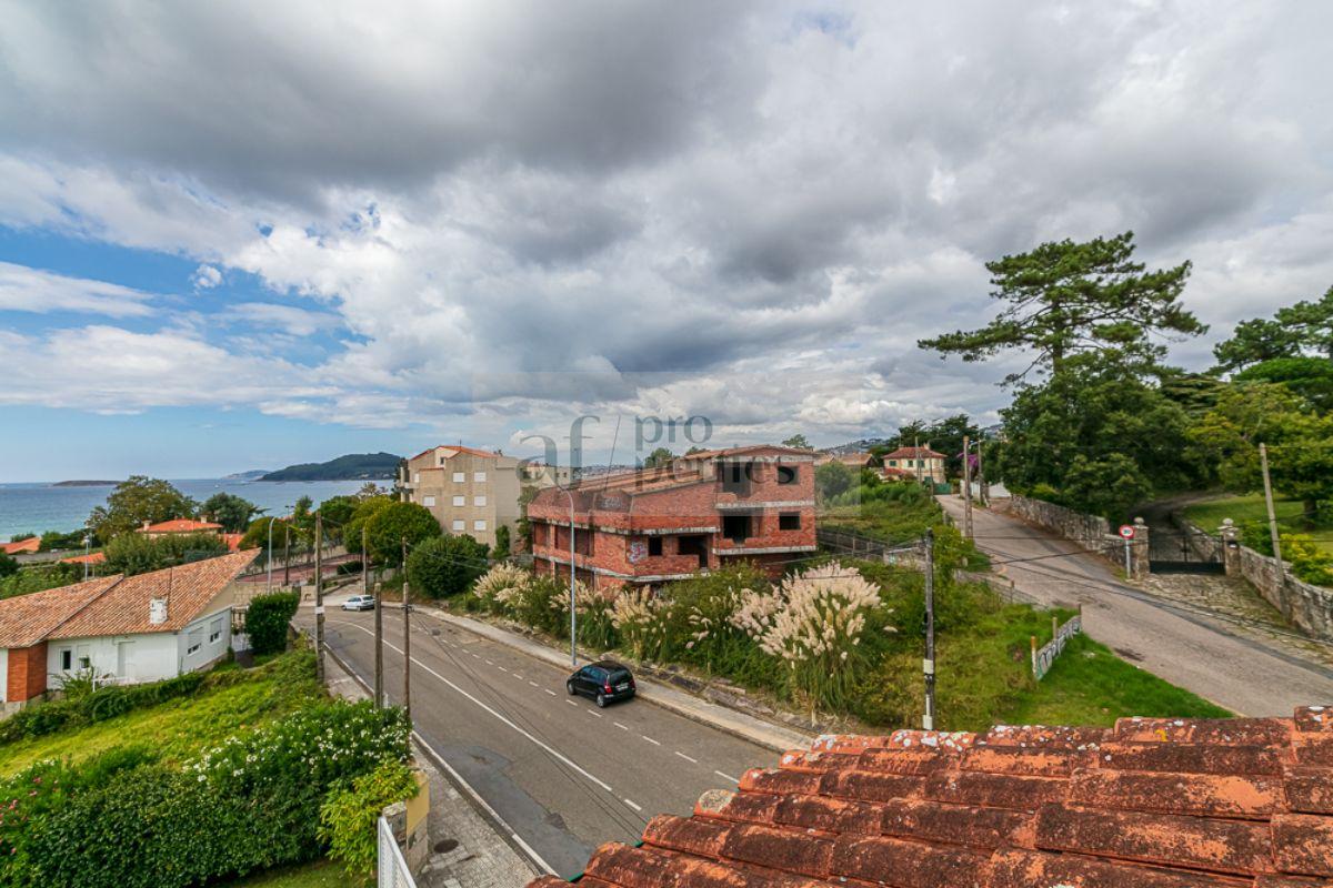 For sale of chalet in Nigrán