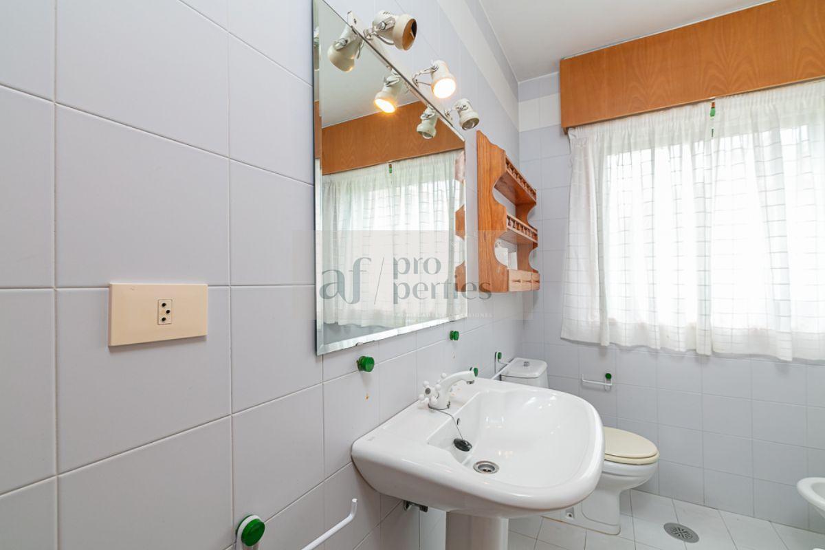 For sale of chalet in Nigrán