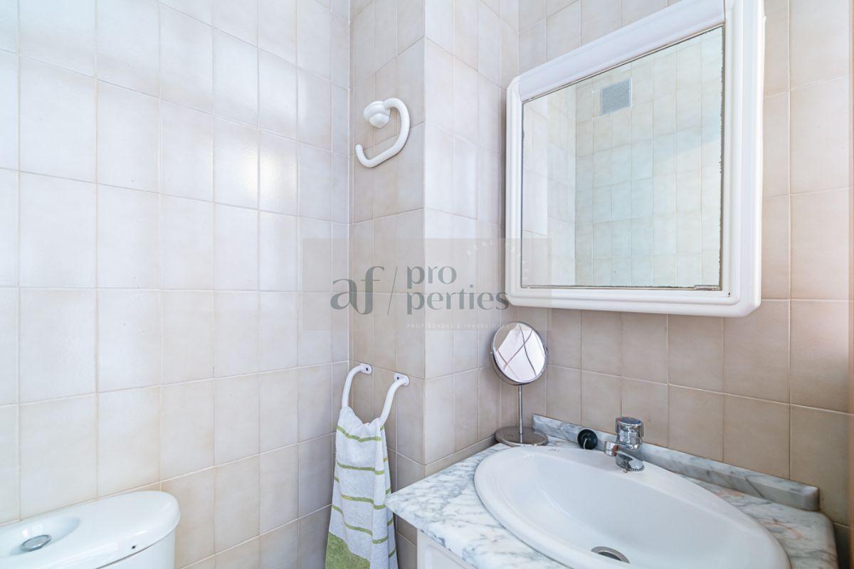 For sale of chalet in Nigrán
