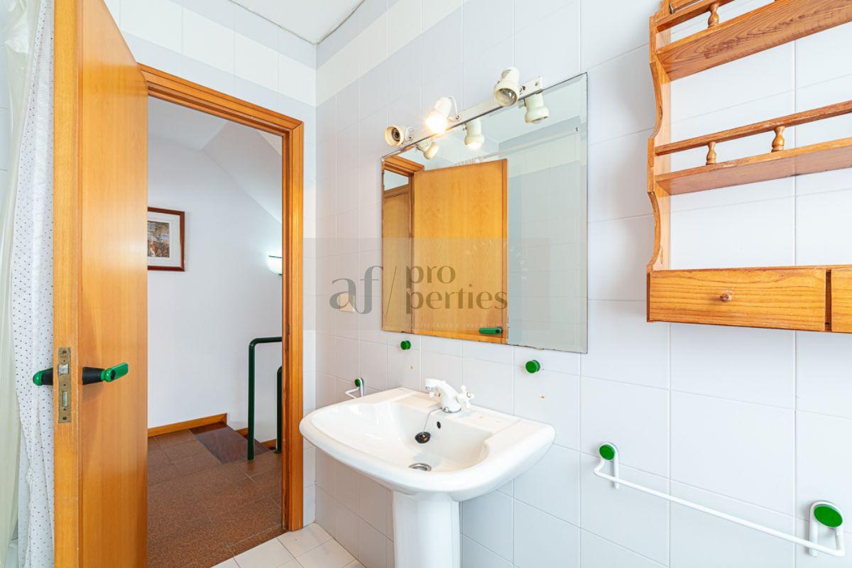 For sale of chalet in Nigrán