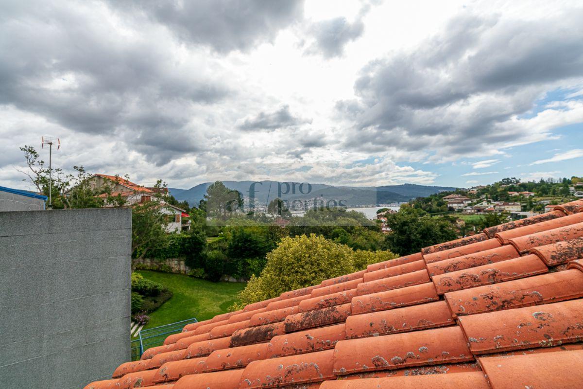For sale of chalet in Nigrán