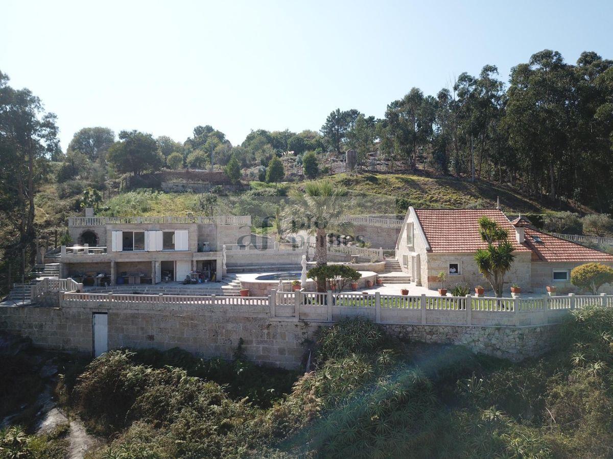 Vendita di chalet in Cangas