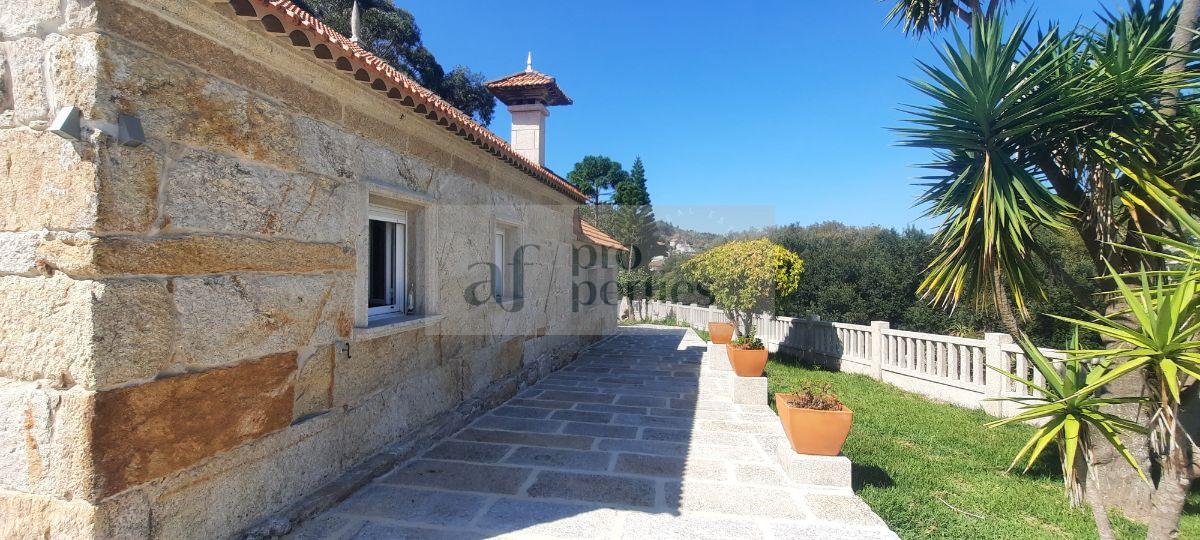 For sale of chalet in Cangas
