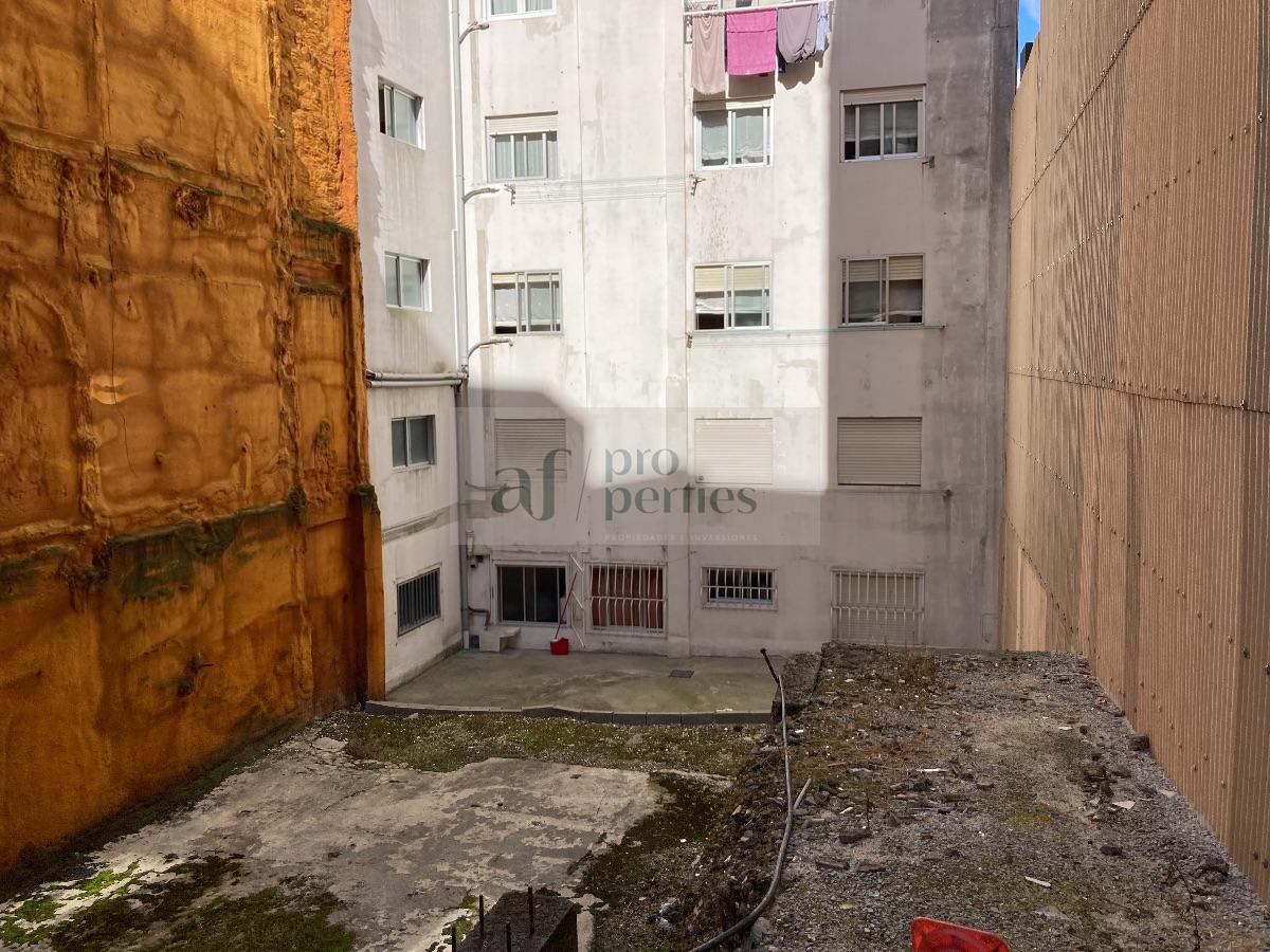 For sale of land in Vigo