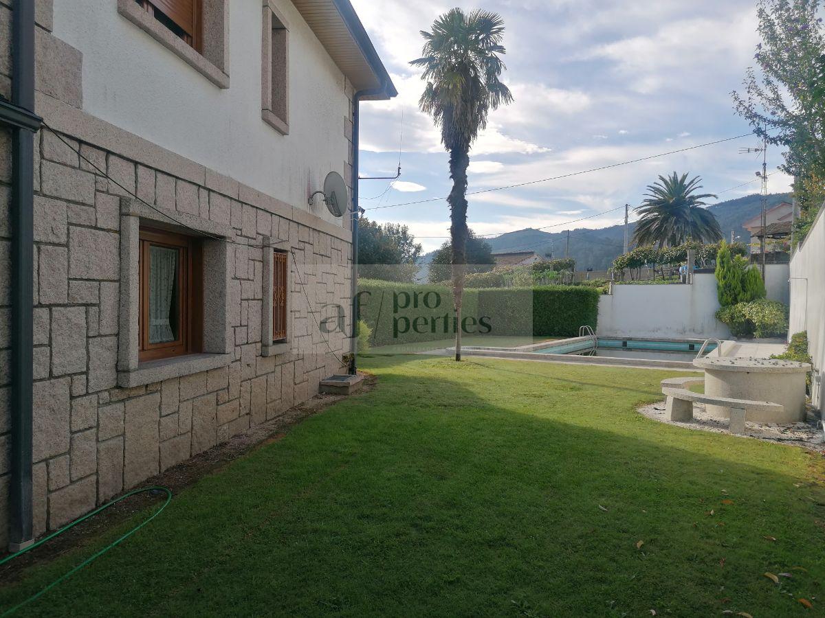 Venda de chalé em Ponteareas