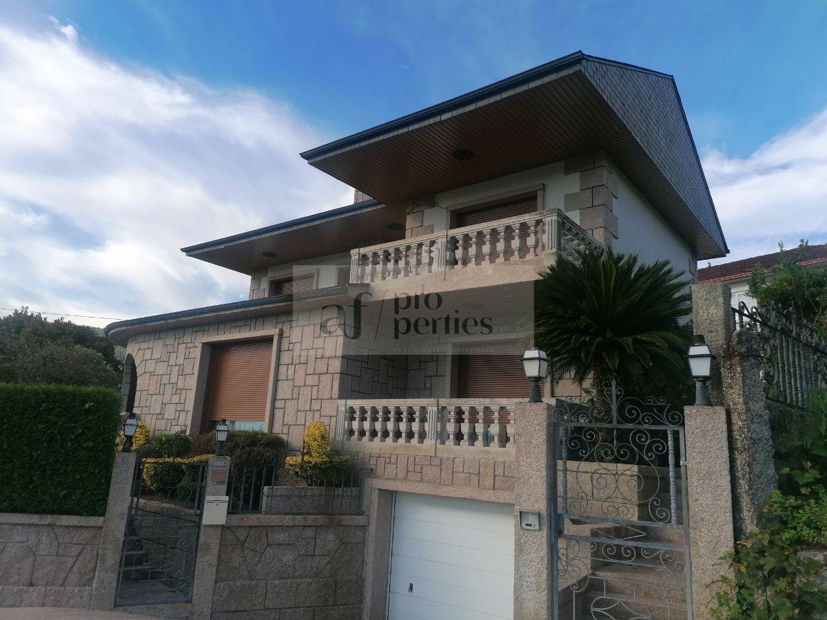 Venda de chalé em Ponteareas